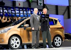 Göz alıcı tasarıma sahip yeni Ford B-MAX ilk kez 2012 Cenevre Otomobil Fuarı'nda sergileniyor